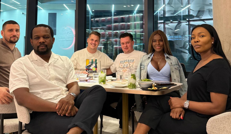 Záchrana klubu, nebo sprosté vydírání? Spor o Dynamo rozděluje politiky i veřejnost