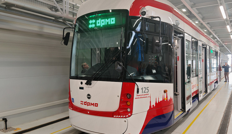 Do Olomouce zamíří 8 nových tramvají, cena zakázky vzrostla na 370 milionů