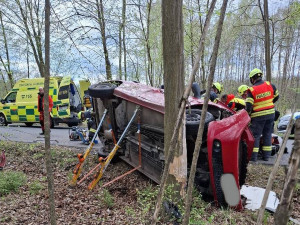 U Litovle vyhasl život mladého muže. Při předjíždění do jeho auta odbočil jiný řidič