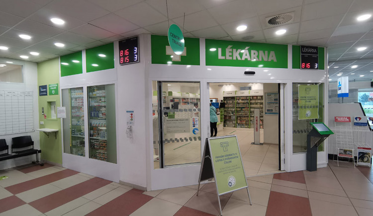 Lékárna s výdejním okénkem ve FN Olomouc - Ilustrační foto