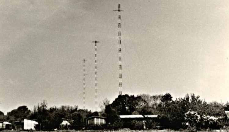 Radiové středisko v Litovli rušilo Hlas Ameriky a Svobodnou Evropu. Možná zde bude památník