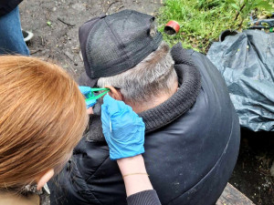 Pomoc lidem na okraji společnosti: i v Olomouci působí Medici na ulici