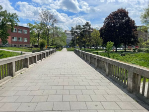 Zábradlí i s osvětlením. K proměně mostu v Olomouci přispěl i renomovaný ateliér
