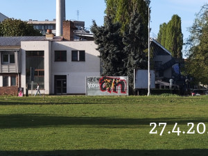 Hejčín trápí sprejeři. Členové komise městské části je vyfotili a obrátili se na policii