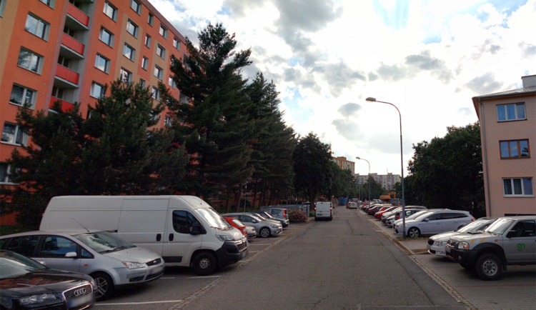 Letní oprava na sídlišti v Olomouci omezí parkování. Uzavírka proběhne po etapách