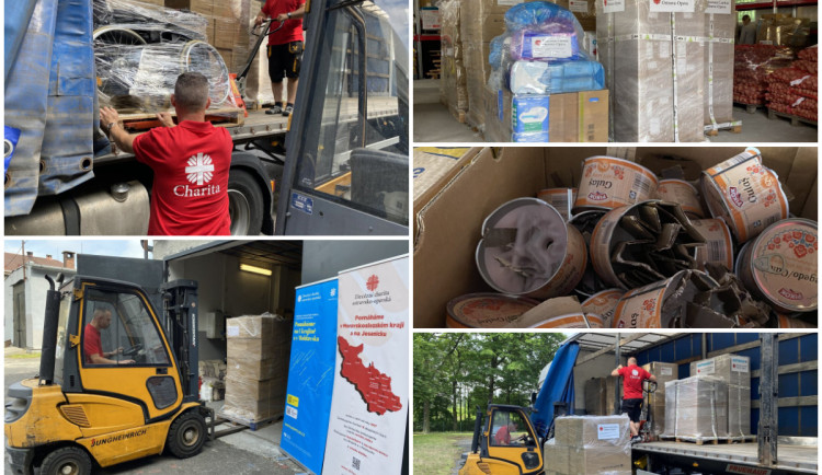 FOTO: Na Ukrajinu míří z Ostravy humanitární pomoc za téměř dva miliony korun