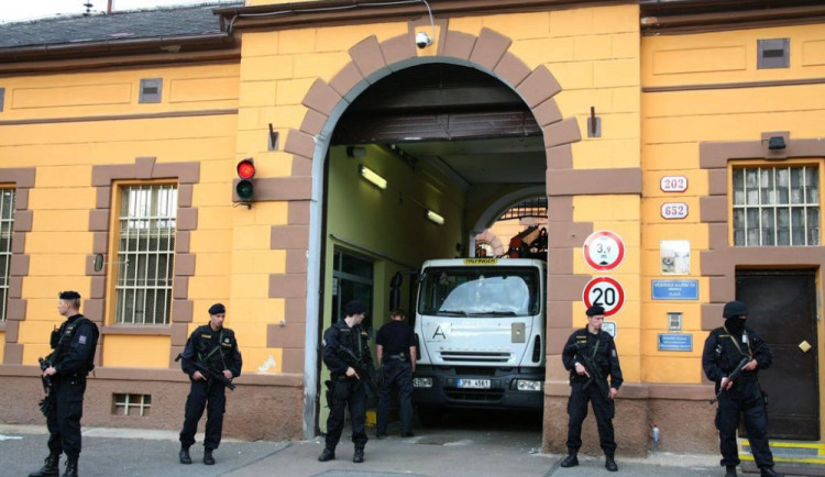 Vězeň v plzeňské věznici na Borech spáchal sebevraždu