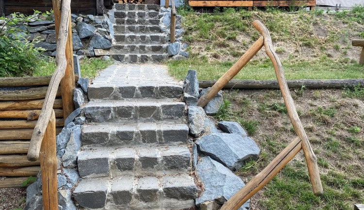 Poděbrady ničí vandalové. Provozovatelům areálu už docházejí síly, stopli nové projekty
