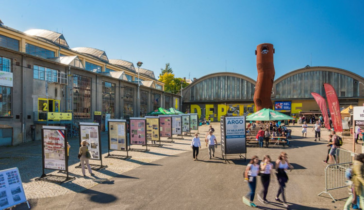 Plzeňský multižánrový letní Festival na ulici se letos přesune do DEPO2015