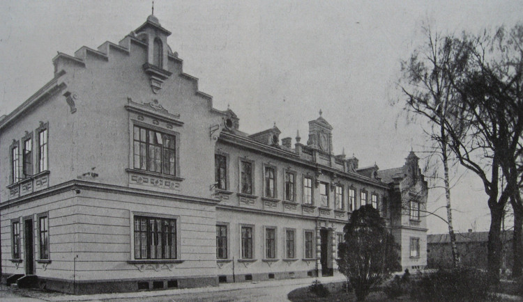 DRBNA HISTORIČKA: Prostějovská stará nemocnice byla založena již před sto čtyřiceti lety