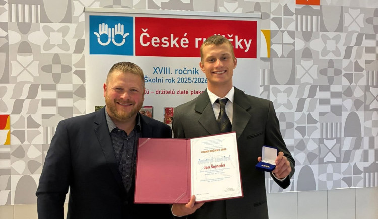 Nejlepším lesníkem z řad studentů v republice je Jan Šejnoha z Frýdlantu, získal ocenění České ručičky