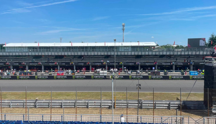 Salač má v Brně skvěle nakročeno, vybojoval v kvalifikaci Moto2 druhé místo