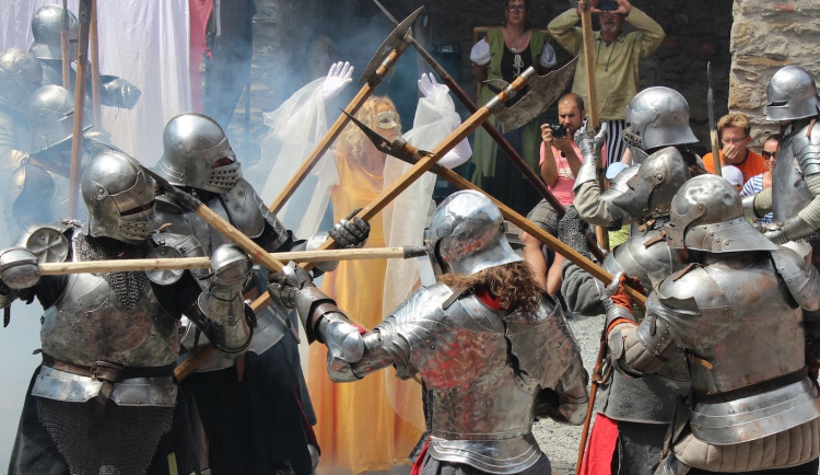 Hrad Sovinec zve na velkolepý rytířský turnaj