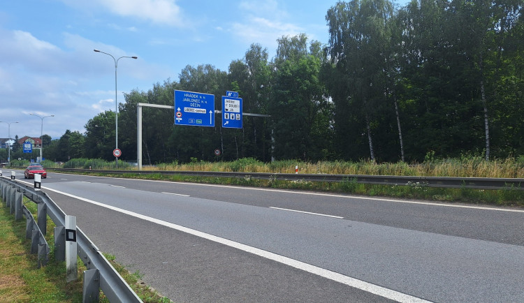 Další omezení na průtahu Libercem. ŘSD bude od pondělí pět měsíců opravovat dvoukilometrový úsek