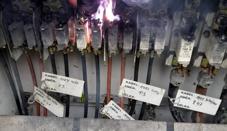 Požár elektrického rozvaděče na Trutnovsku způsobil hlemýžď