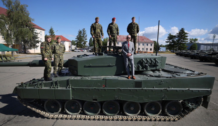 Smečka tanků Leopard je kompletní. U Olomouce jich má armáda celkem 42