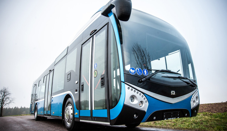 Dvakrát levnější než elektro. Olomouc kupuje i nové autobusy na naftu