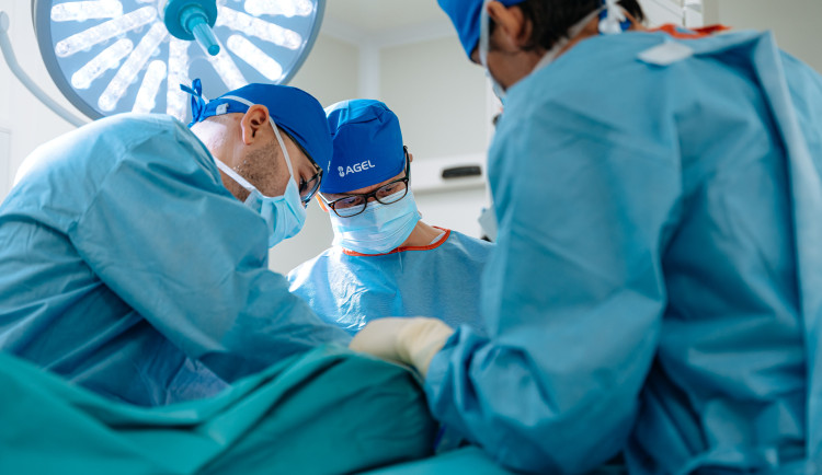 Do nemocnice jen na den. Přerovské pracoviště provedlo už téměř 1200 zákroků