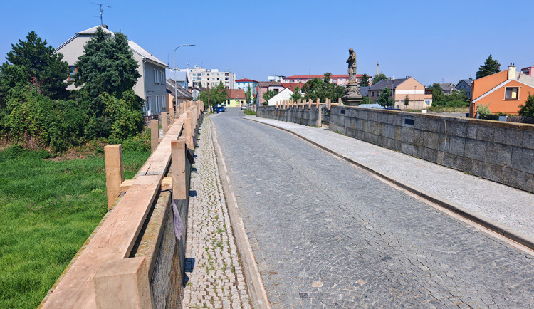 V Litovli začíná čtyřměsíční oprava Svatojánského mostu. Je nejstarší na Moravě