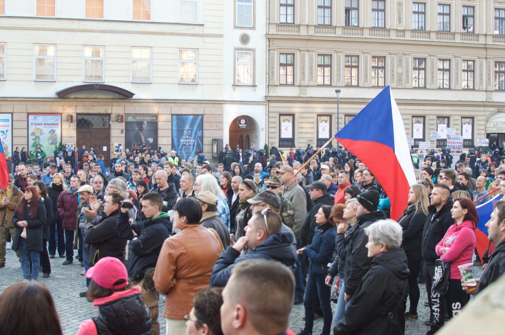 Demonstrace na Horním náměstí