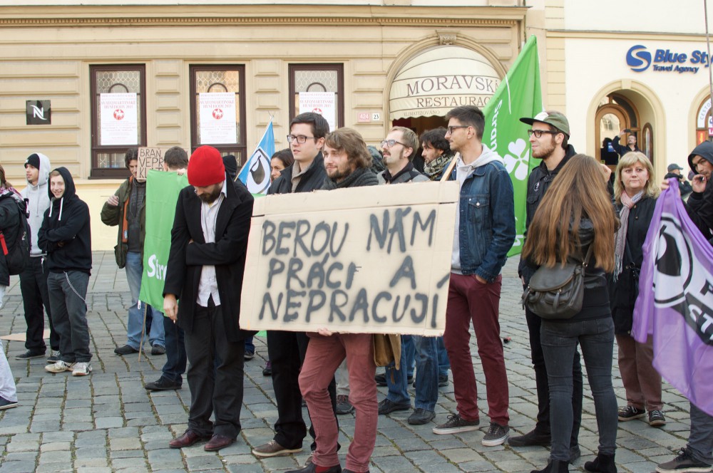 Demonstrace na Horním náměstí