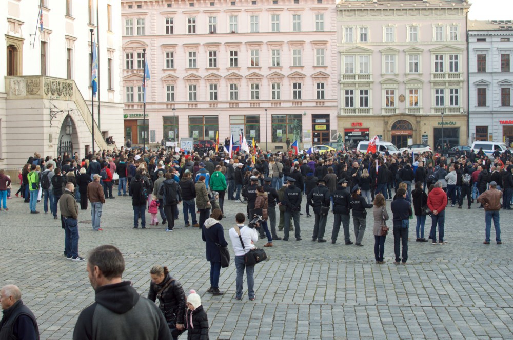 Demonstrace na Horním náměstí