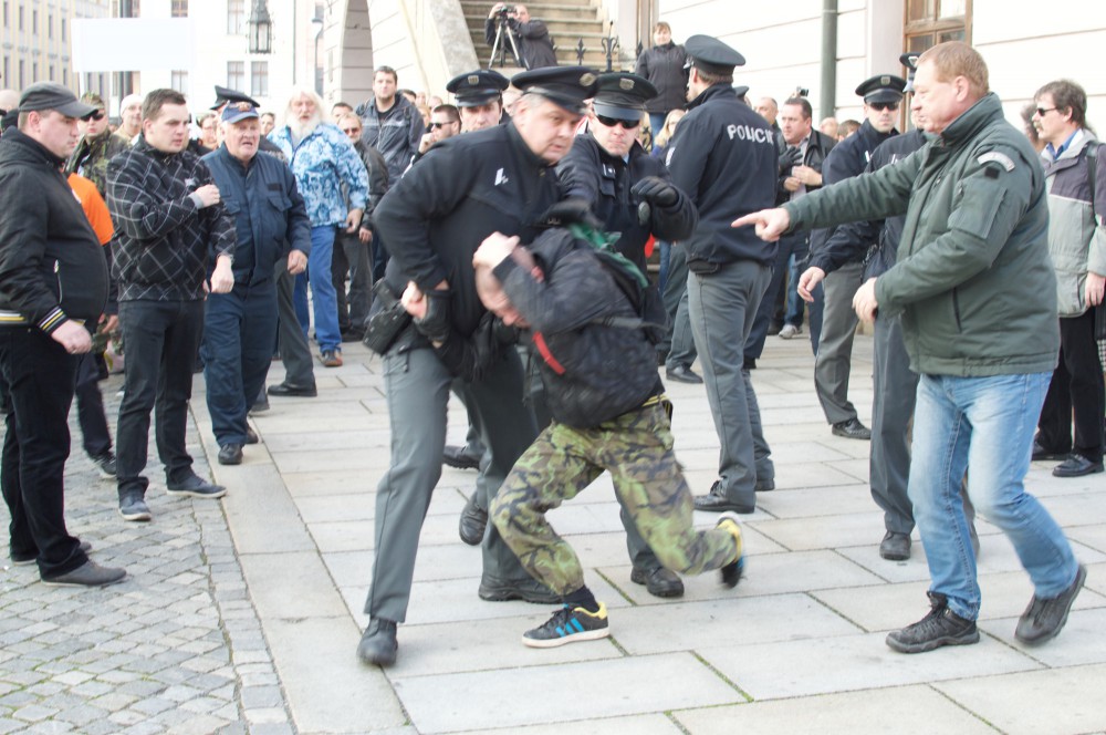 Demonstrace na Horním náměstí