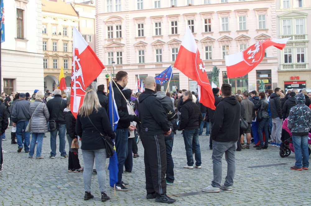 Demonstrace na Horním náměstí