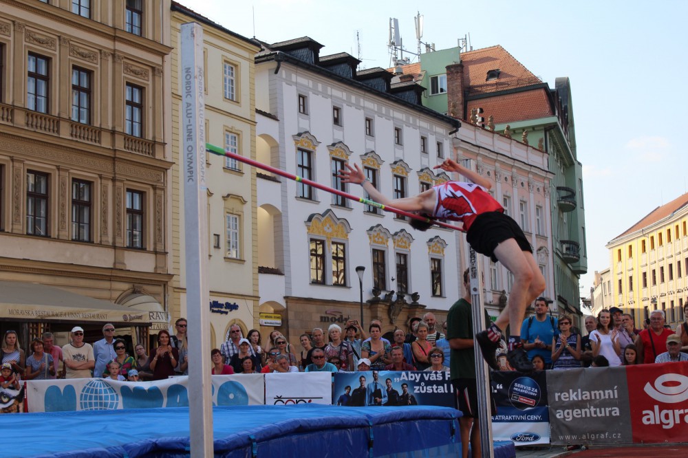 XI. ročník Hanácké laťky na Horním náměstí