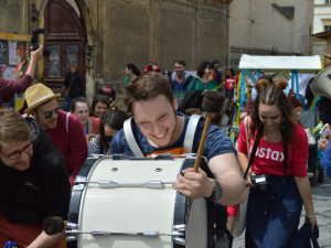 FOTOGALERIE: &quot;Marek Eben&quot; korunoval královnu Majálesu na Dolním náměstí