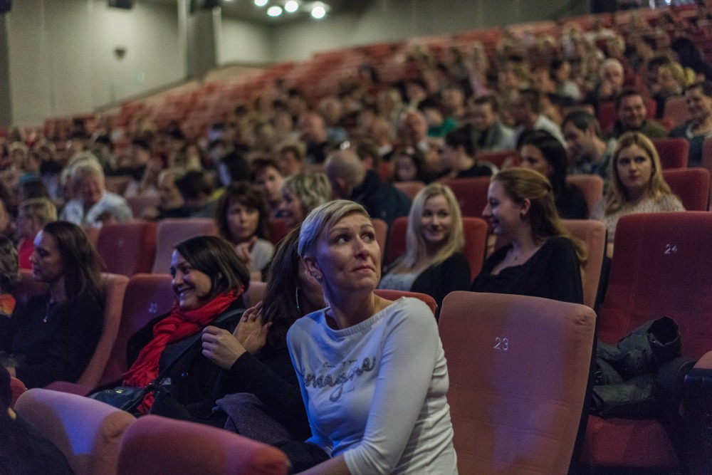 FOTO: Vypracovanější tělo Kino Metropol nezažilo. Publikum tam rozohnil Václav "Noid" Bárta