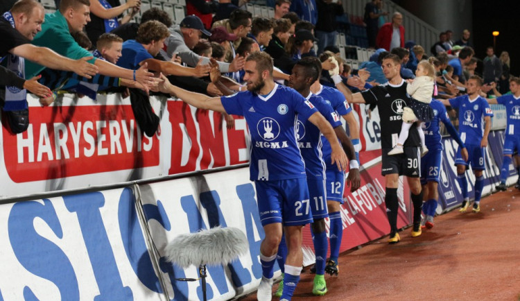 FOTOGALERIE: Sigma opět bere body! Doma remizovala se silnou Slávií 1:1