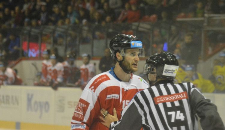 FOTOGALERIE: Poslední Berani porazili Kohouty v prodloužení 4:3