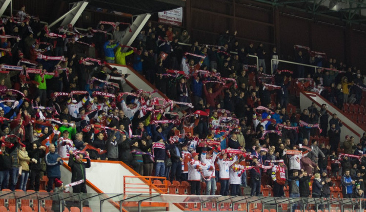 FOTOGALERIE: Braňo Konrád si připsal šestou nulu. Mora smetla Třinec 4:0