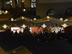 FOTOGALERIE: Už svítí! Horní náměstí rozjasnila Střelka