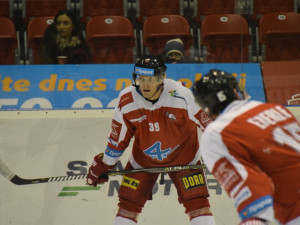 FOTOGALERIE: Kohouti ovládli dohrávku 23. kola, doma si poradili v prodloužení s Pardubicemi