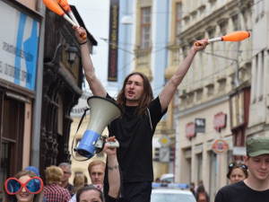 David Koller byl na Horním náměstí korunován králem letošního majálesu