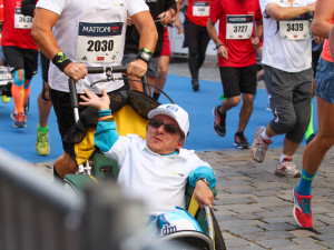 Každý z běžců je vítěz! Podívejte se na fotky ze včerejšího půlmaratonu