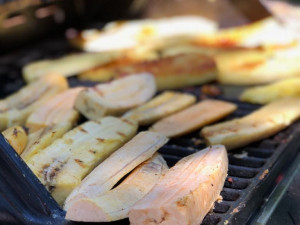 Jackfruit, baby banány nebo drink z cukrové křtiny. Olomoučané v neděli ochutnávali Afriku