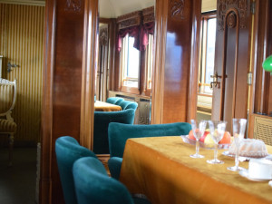 FOTO/VIDEO: Prezidentský vlak je v Olomouci, podívejte se do jeho útrob