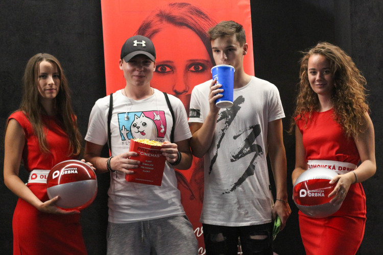 FOTOGALERIE: Vyfotili jste se v Premiere Cinemas s Olomouckou Drbnou? Tady jsou fotky