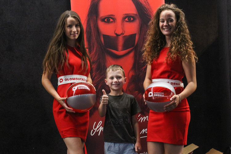 FOTOGALERIE: Vyfotili jste se v Premiere Cinemas s Olomouckou Drbnou? Tady jsou fotky