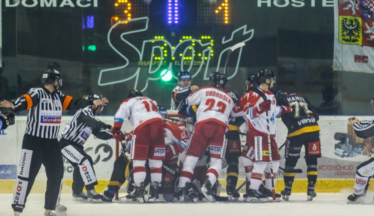 FOTOGALERIE: Moře nepomohly ani dva góly Ostřížka, s Litvínovem padla smolně v prodloužení 4:5