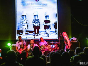 FOTOGALERIE: Monkey Business roztančili olomoucký Sklub. Poprvé od karantény