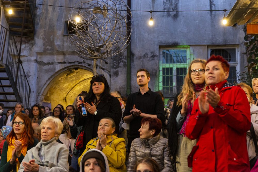 Vernisáž a promítání dokumentu Nitěnky - Příběh bez předsudků