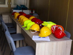 Bývalý armádní opravárenský podnik v Olomouci likviduje těžká technika