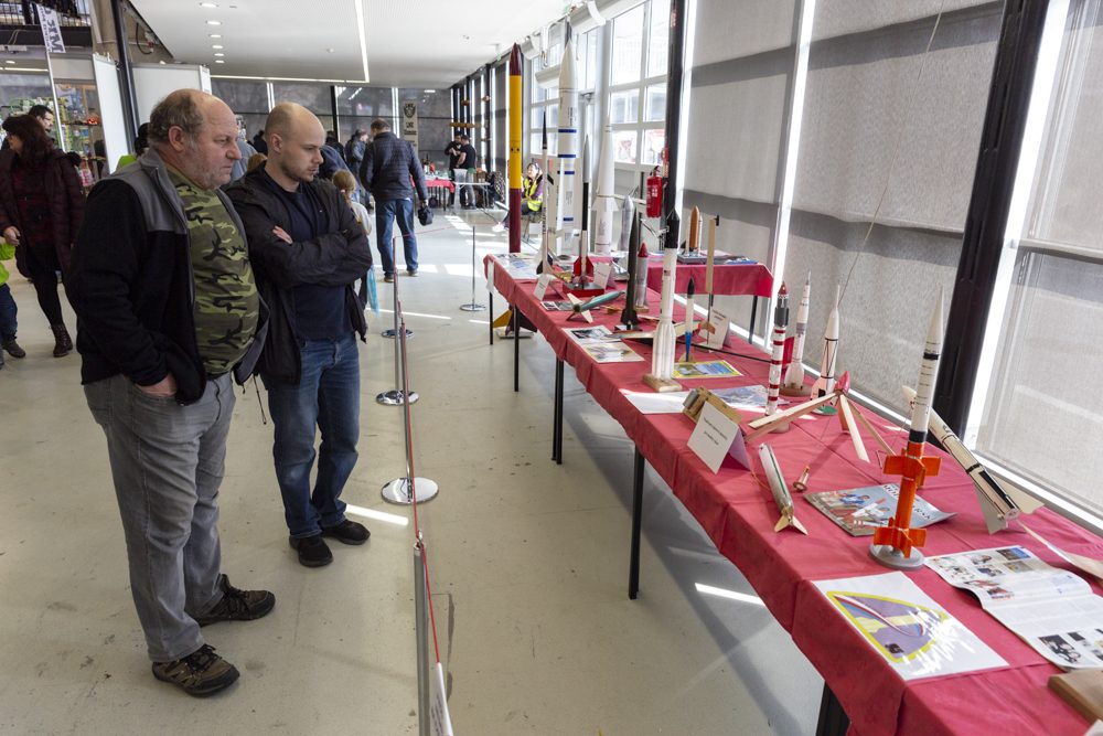 Olomouckou Floru zaplavily modely lodí, vláčků, letadel i stavební a vojenské techniky