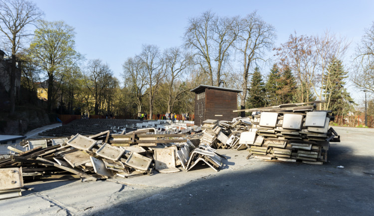 Letní kino v Olomouci prošlo rekonstrukcí. Hlediště ještě čekají úpravy