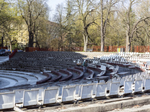 Letní kino v Olomouci prošlo rekonstrukcí. Hlediště ještě čekají úpravy