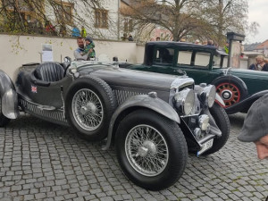 FOTOGALERIE: Jízda veteránů z Přerova na Helfštýn